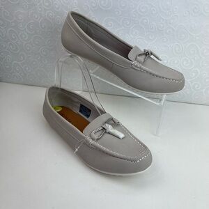 Nautica Aryann Lt. Grey, Silver Hardware Tassel Loafers New Size 9 Women’s